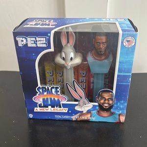 PEZ - Space Jam A New Legacy - Lebron James & Bugs w/ Candy
